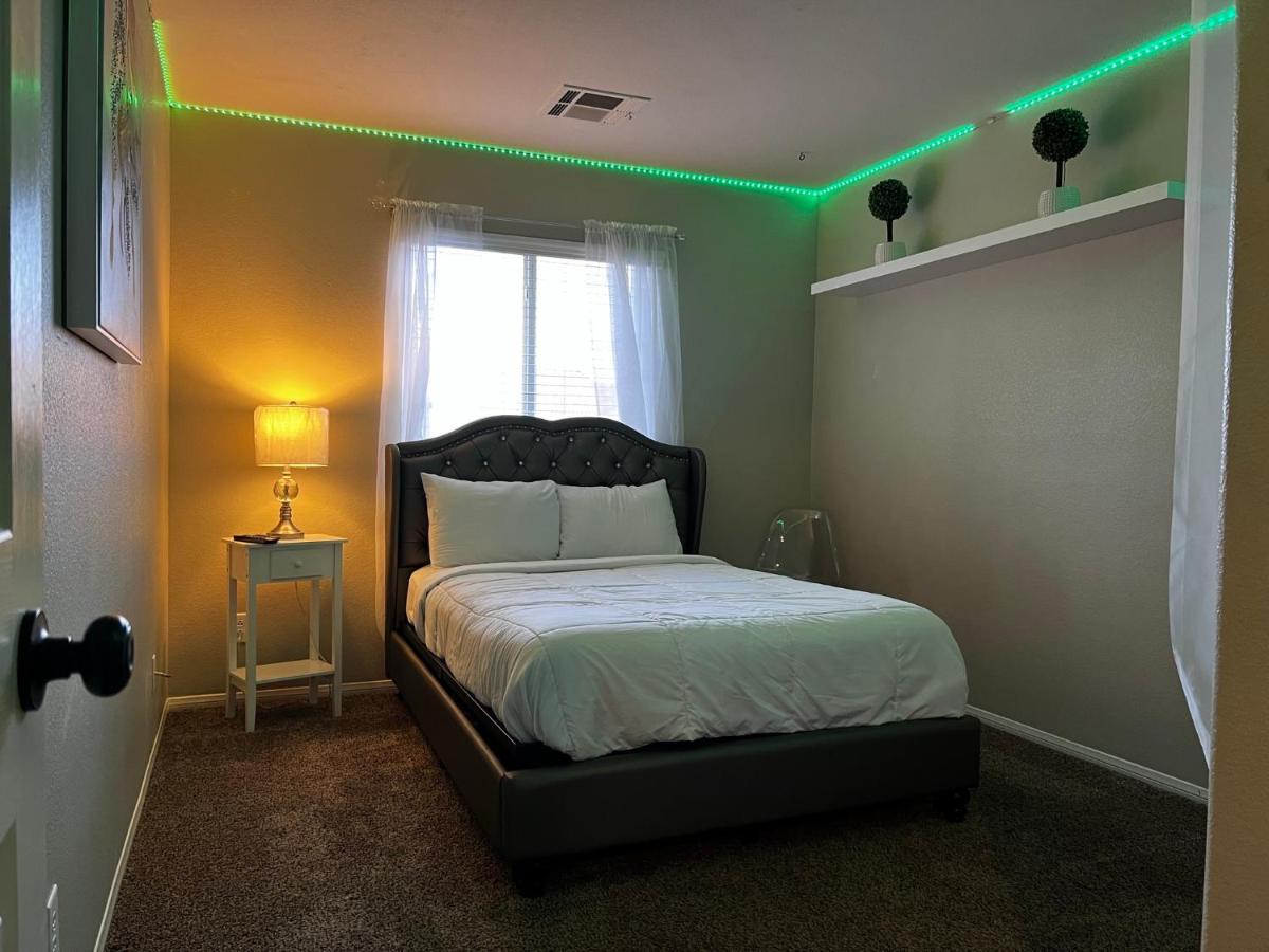Spacious, Chic 3Bd, Sleeps 8 Convenient To Everything Las Vegas Esterno foto